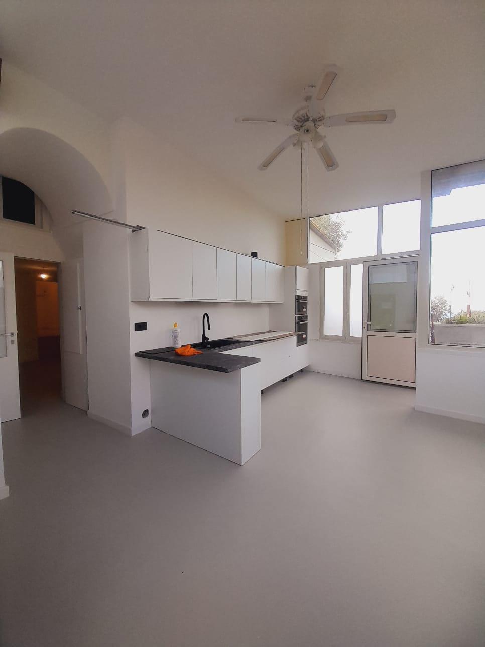 ryvesto epoxy 3-bts-50 - rivestimento epossi-poliammidico tricomponente - kg 30(a+b+c) - foto 3